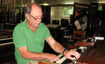 Malc Deakin & Hammond 01