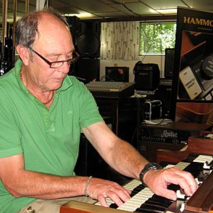 Malc Deakin & Hammond 01